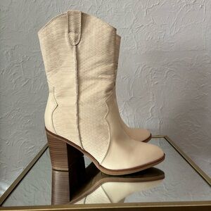 Mia Cream Cowboy Boots